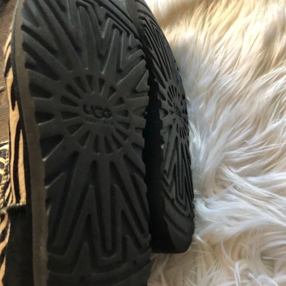 Ugg Calf Hair Zebra Print Animal Print Boot - Picture 6 of 7